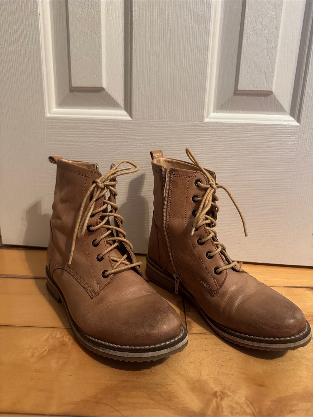 Women’s Lace-Up Tan Leather Combat Boots